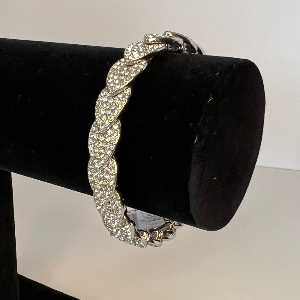 NWT INC International Concepts Pavé Crystal Stretch Bracelet Silver Tone - Picture 5 of 6